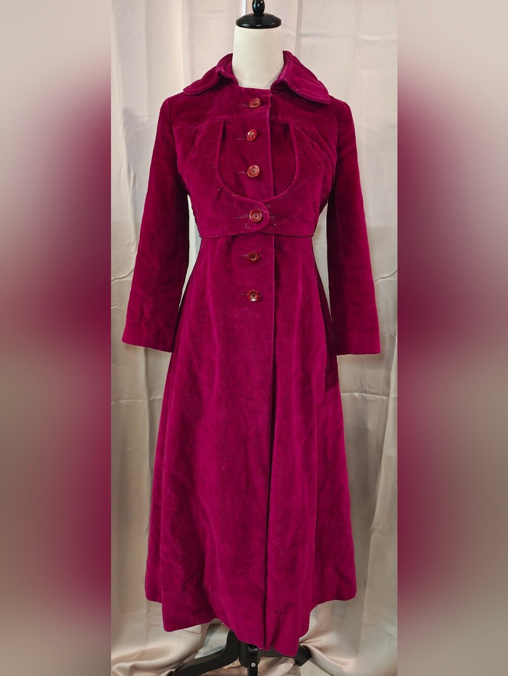 🍷VINTAGE 1960s Corduroy Velvet Opera Princess Coat🍷